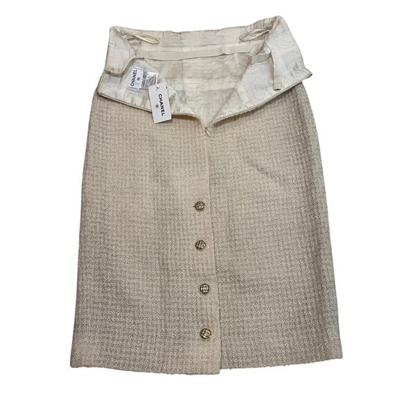 CHANEL 07A Skirt FR 40 | Cream Wool Tweed, Gold Chain Waist, Silk Lined, NWT - Picture 5 of 16
